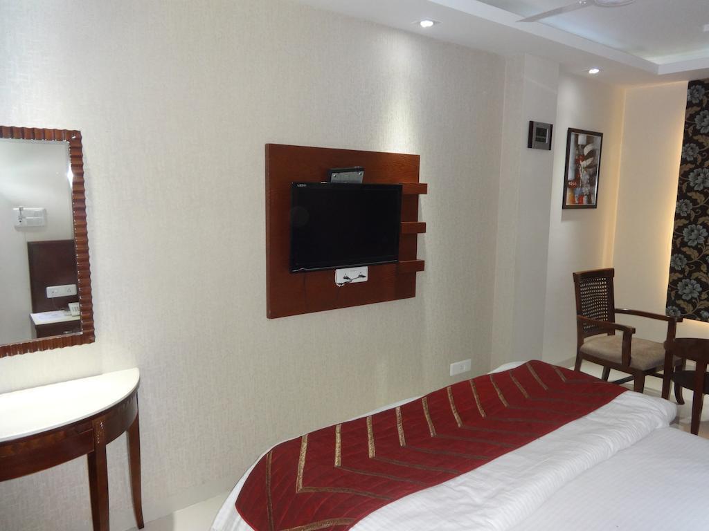 Hotel Grace New Delhi Room photo